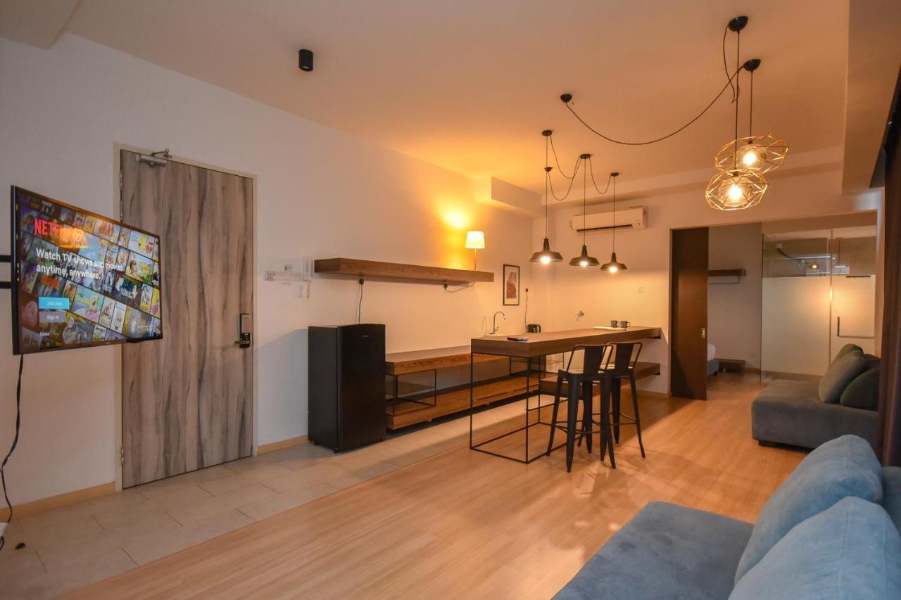 Cube 8Teens By Nest Home Johor Bahru Exterior photo