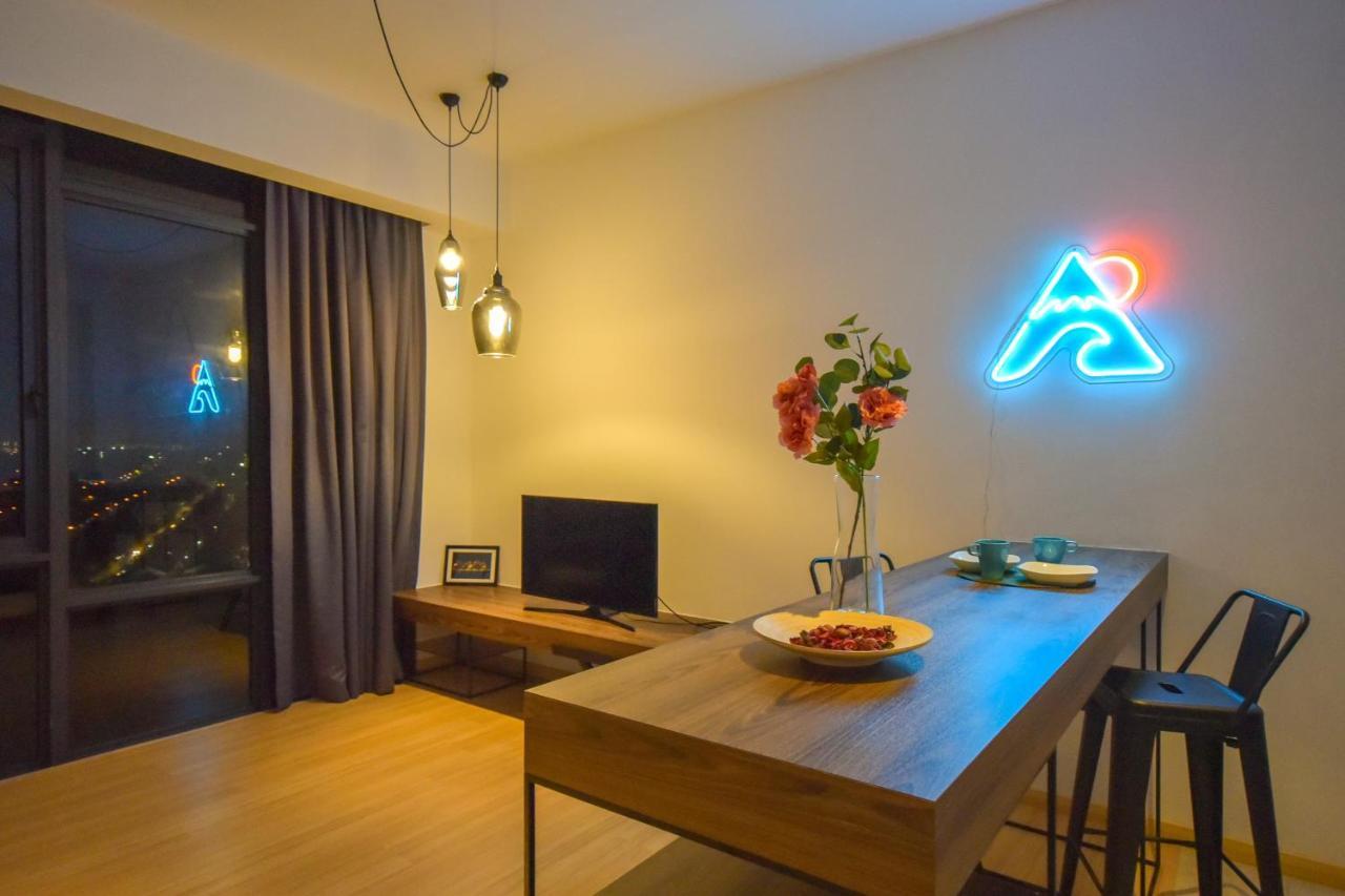 Cube 8Teens By Nest Home Johor Bahru Exterior photo